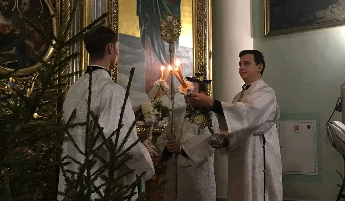 В Знаменском соборе Курска состоялось богослужение, несмотря на коронавирус