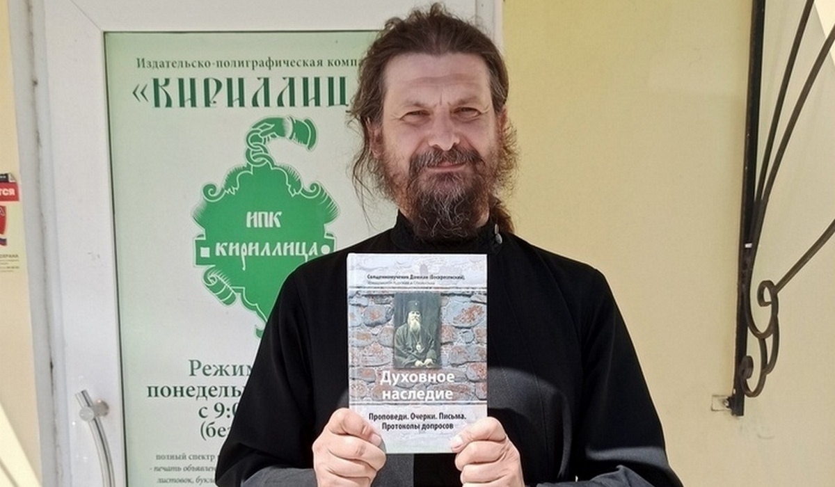 Священник из Курской области прошел путь от журналиста до настоятеля двух храмов