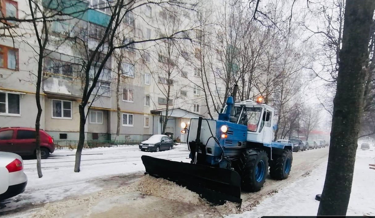 Курск от снега убирают 58 единиц техники