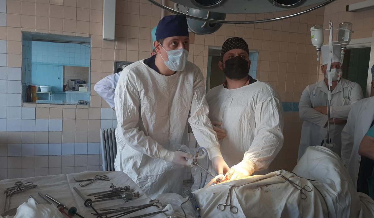 В Курске хирурги провели уникальную операцию на почке