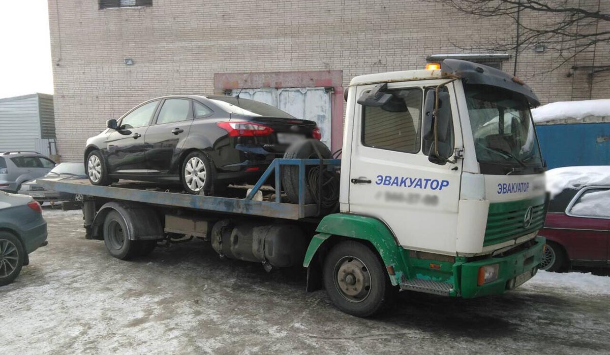 В Курске предлагают повысить цену на эвакуацию неправильно припаркованных автомобилей