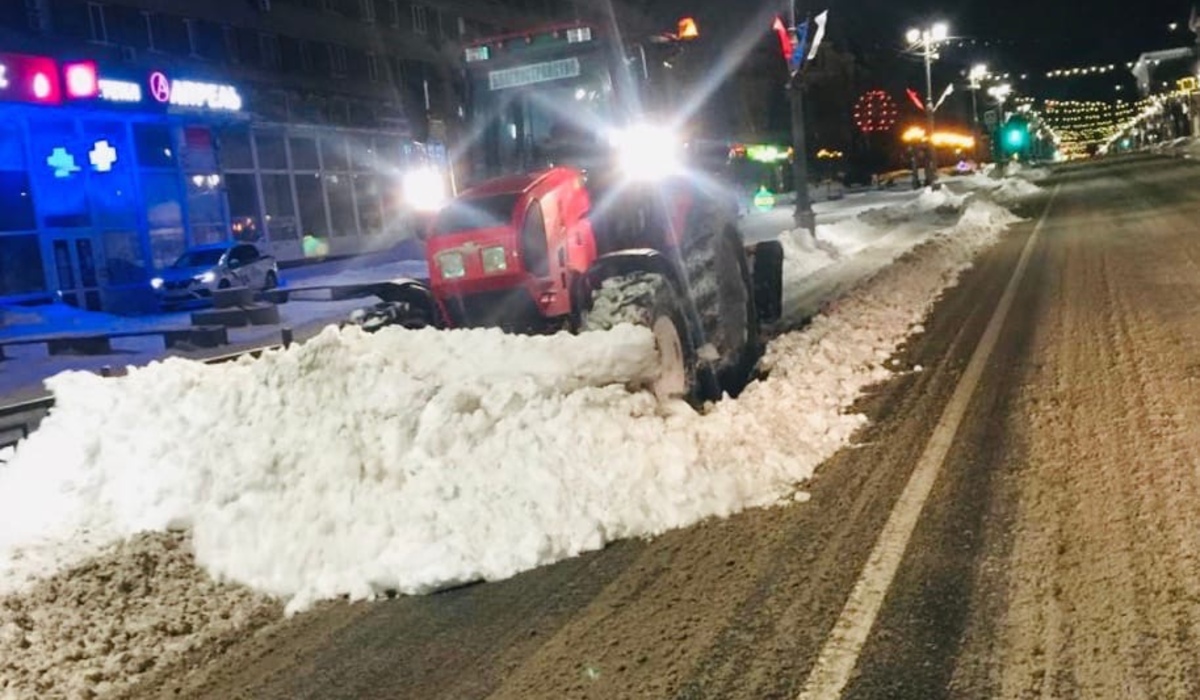 Из Курска на спецплощадки за ночь вывезли более 1800 кубометров снега