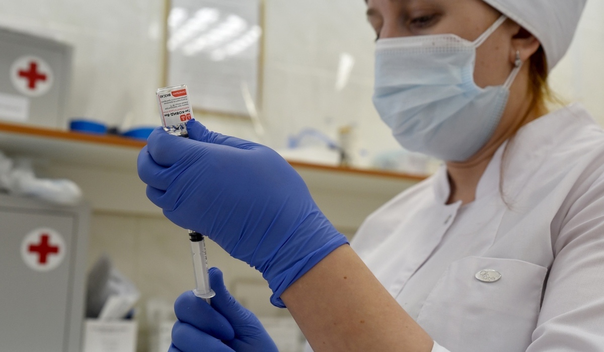 В Курскую область доставили еще 5 тысяч доз вакцины от коронавируса
