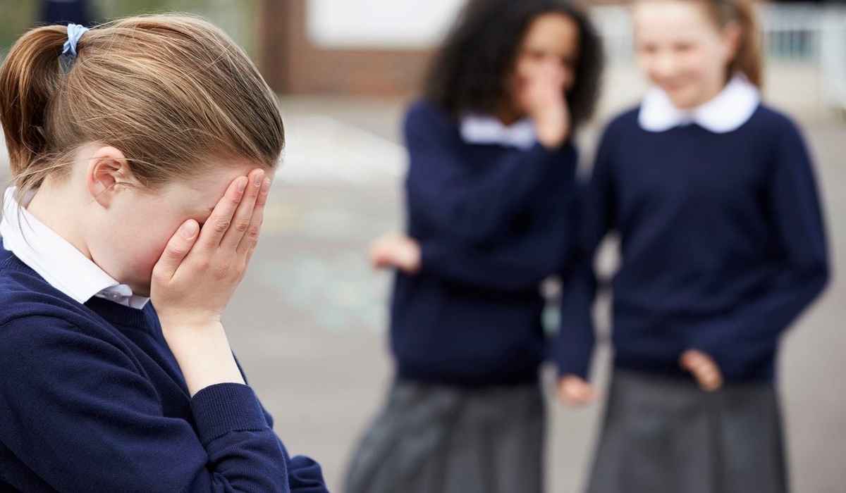 В Курске восьмиклассница с мамой не выходят из дома из-за угроз шестиклассниц