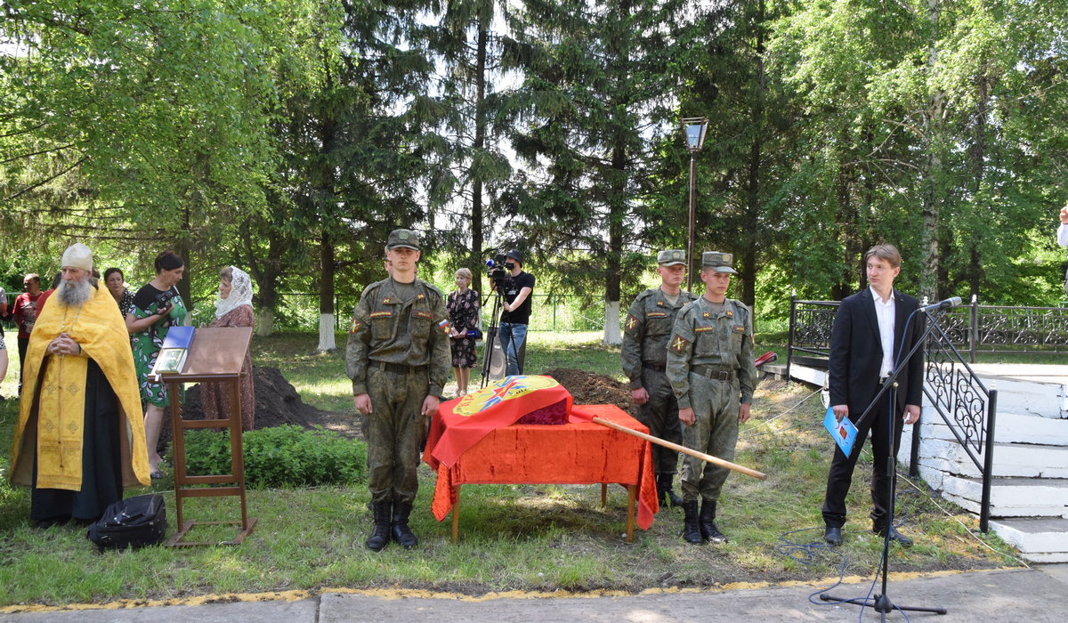 В Курской области захоронены останки семерых погибших в 1942 году лётчиков