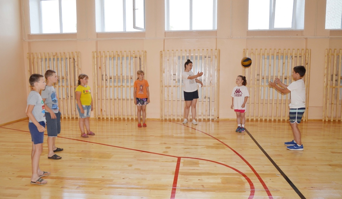 В 10 сельских школах Курской области отремонтируют спортивные залы