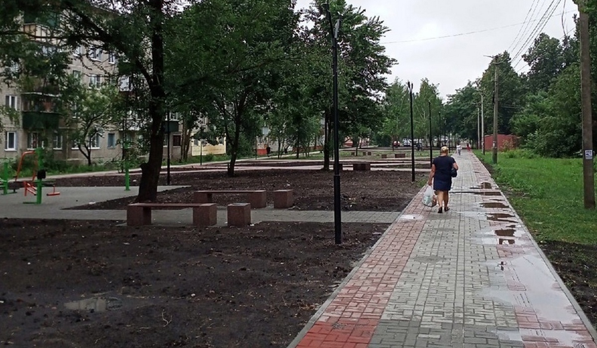 В Курске сквер на улице Белгородская благоустроят к концу августа