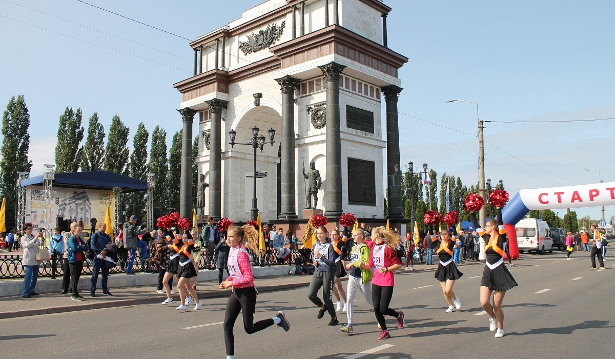 В воскресенье в Курске ограничат движение по улице Карла Маркса