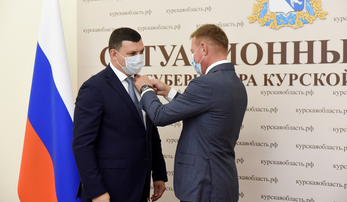 Заместителя губернатора Юрия Князева наградили Медалью за заслуги перед Курской областью