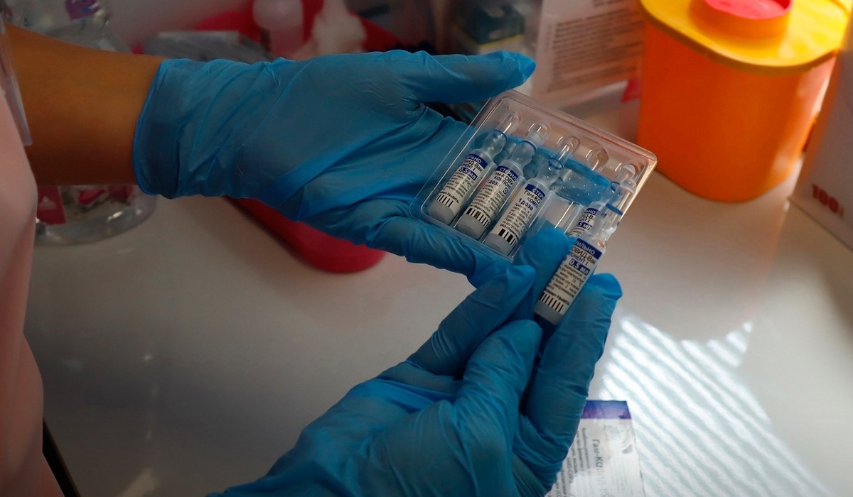 В Курскую область привезли более 780 доз вакцины от коронавруса 
