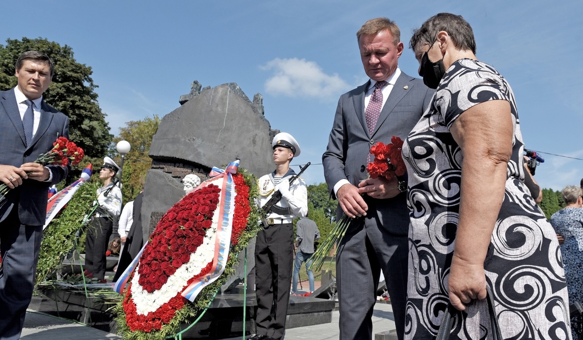 На мемориале памяти павших почтили память экипажа АПРК «Курск»