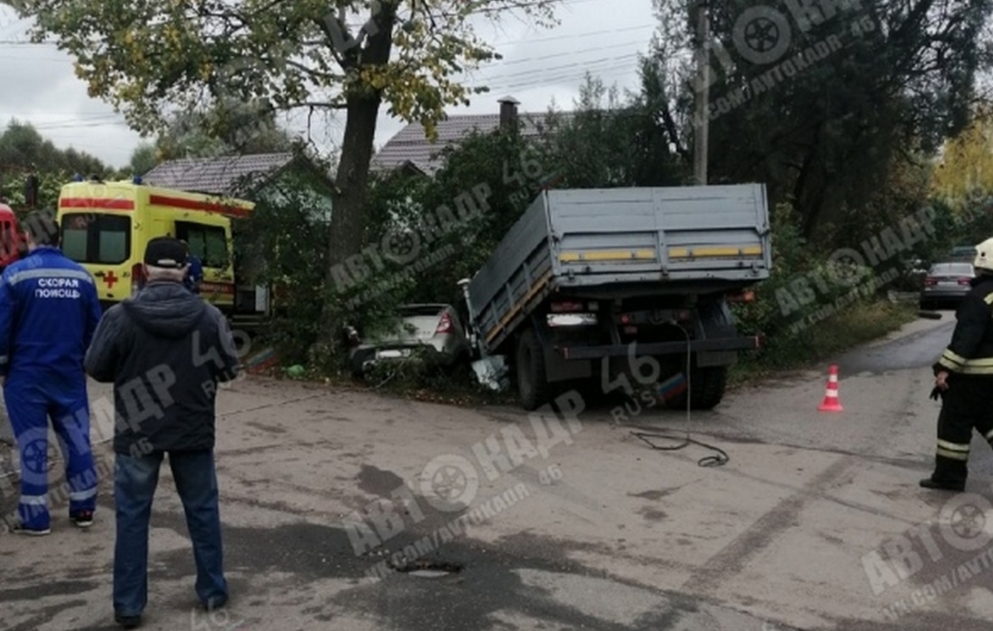 В Курске сегодня утром 68-летний мужчина пострадал в дорожной аварии