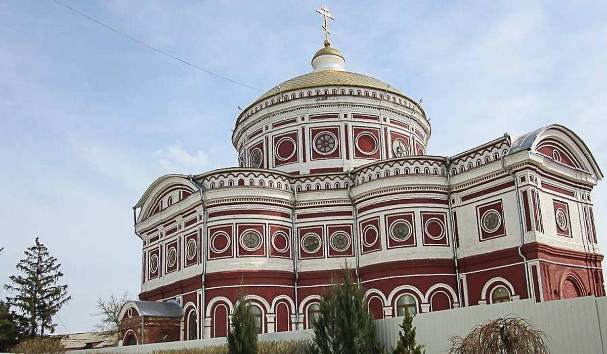 В Курске освятят Воскресенский храм Знаменского монастыря