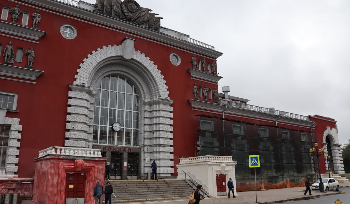 В Курске до конца 2021 года отремонтируют фасад железнодорожного вокзала