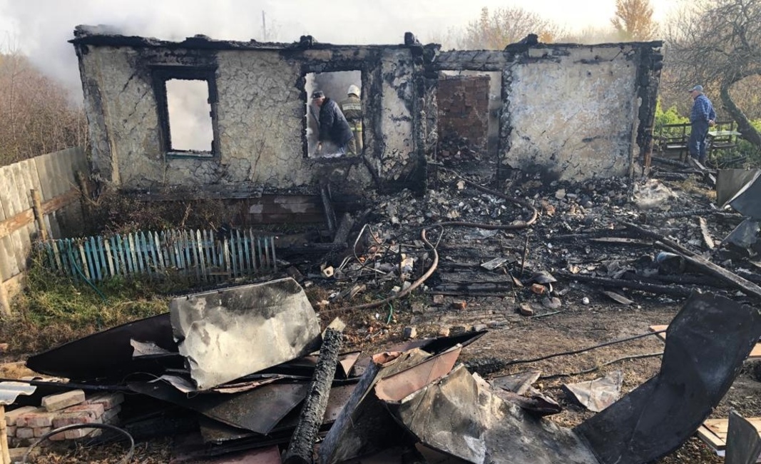 В Курской области назвали предварительную причину гибели двух мужчин на пожаре