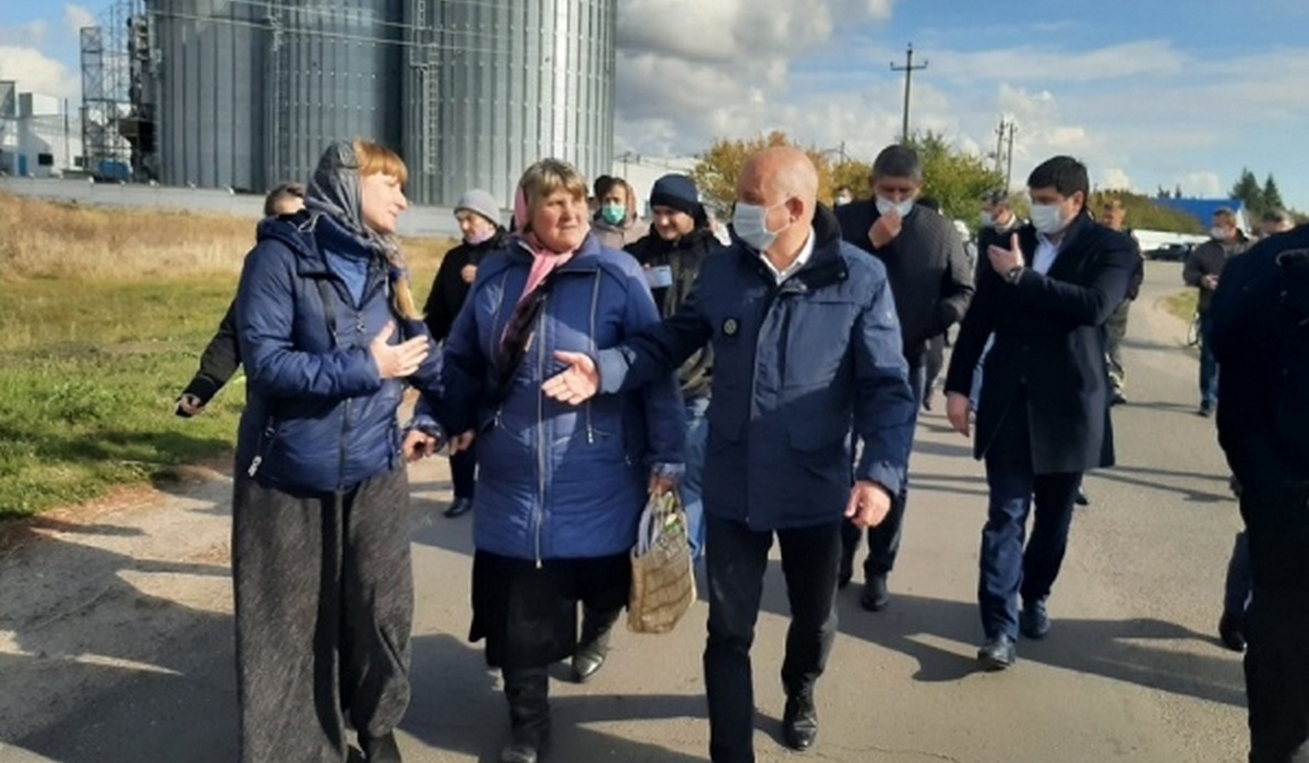 В Курской области жители села Гирьи жалуются на комбикормовый завод