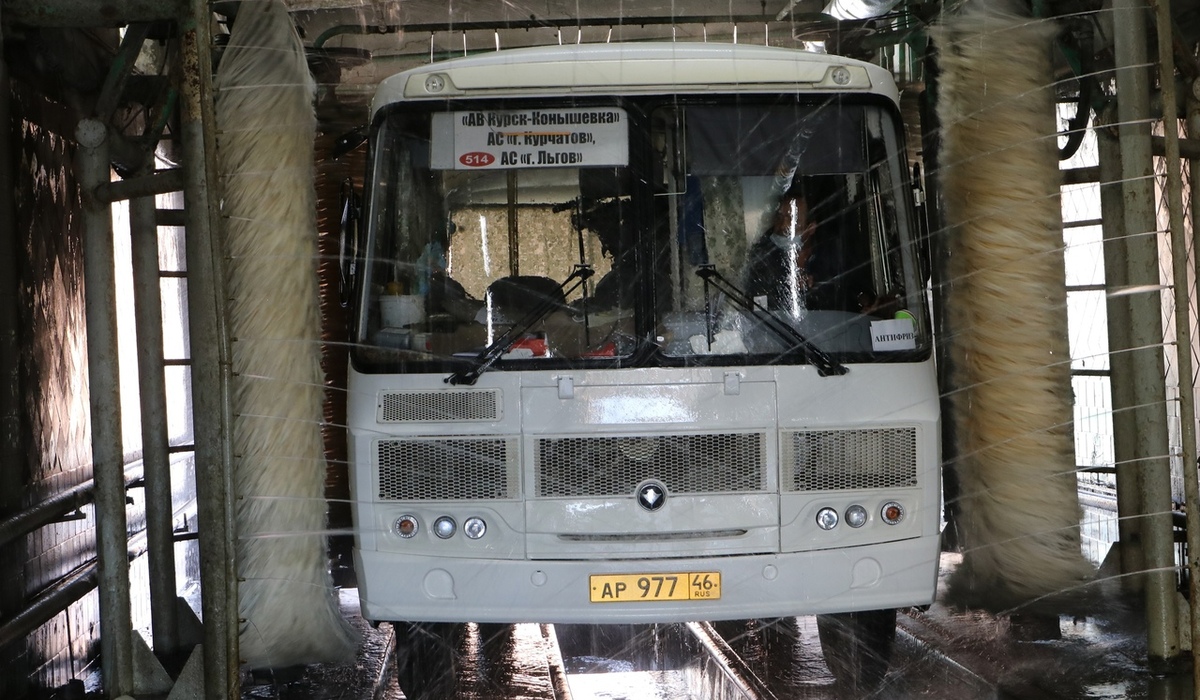 В Курской области продезинфицировали больше 30 пригородных автобусов