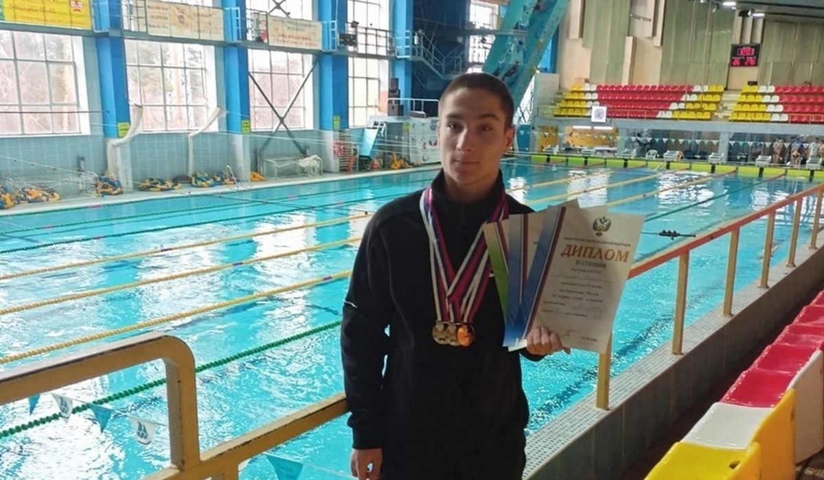 Курский пловец Даниил Ештокин завоевал 5 медалей на Первенстве России
