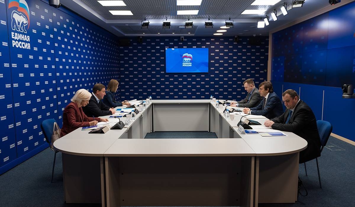 «Единая Россия» и Минпросвещения создадут оперативный штаб для координации программы капремонта школ