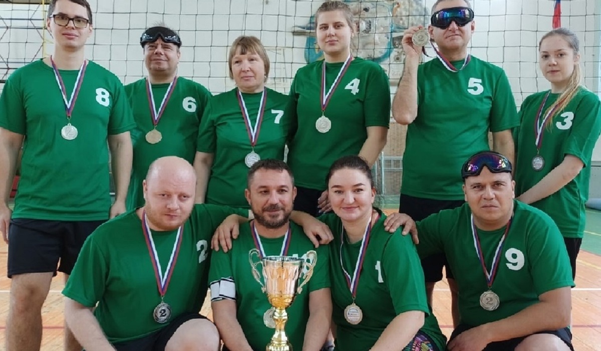 В Москве команда Курской области заняла второе место на турнире по волейболу среди лиц с нарушением зрения
