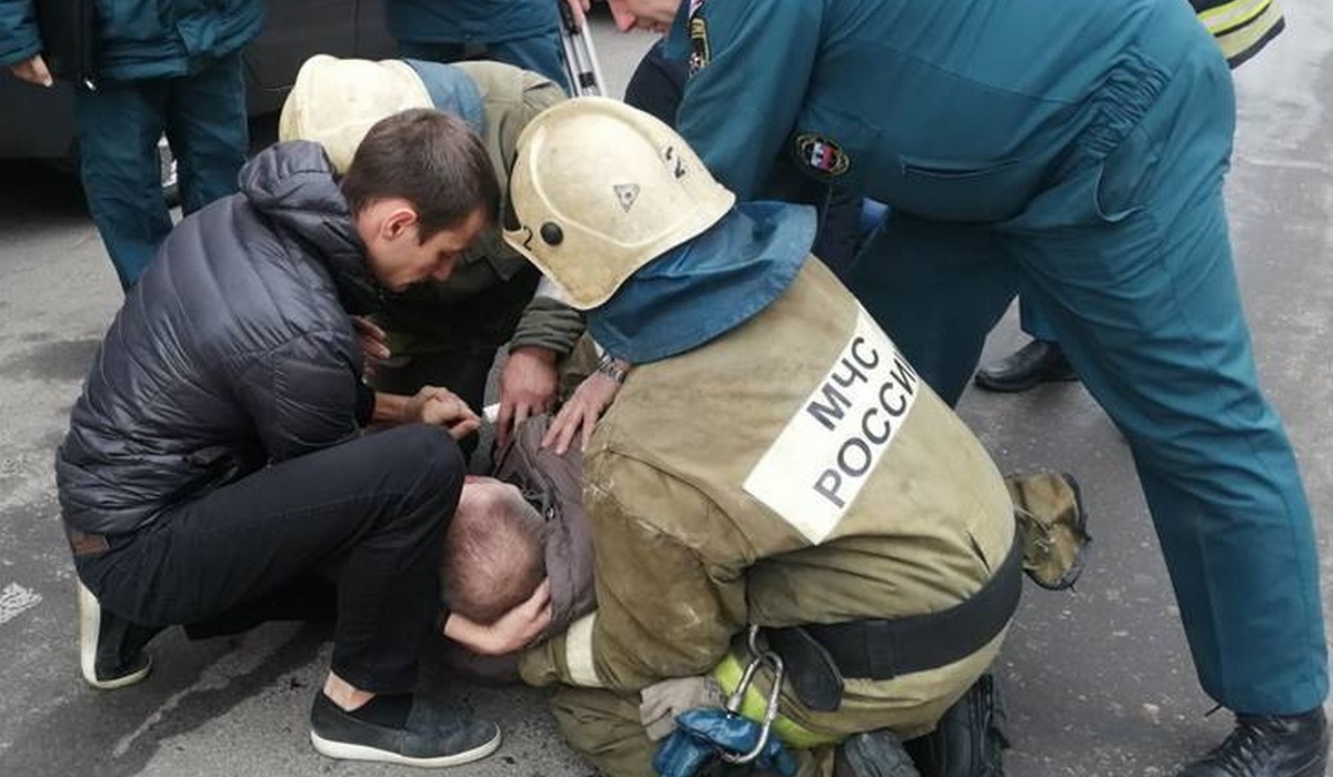 В Курске спасатели оказали помощь пенсионеру с приступом