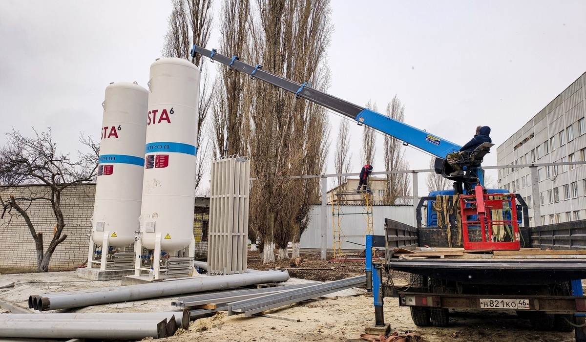 В роддоме Курской БСМП установили два новых кислородных газификатора