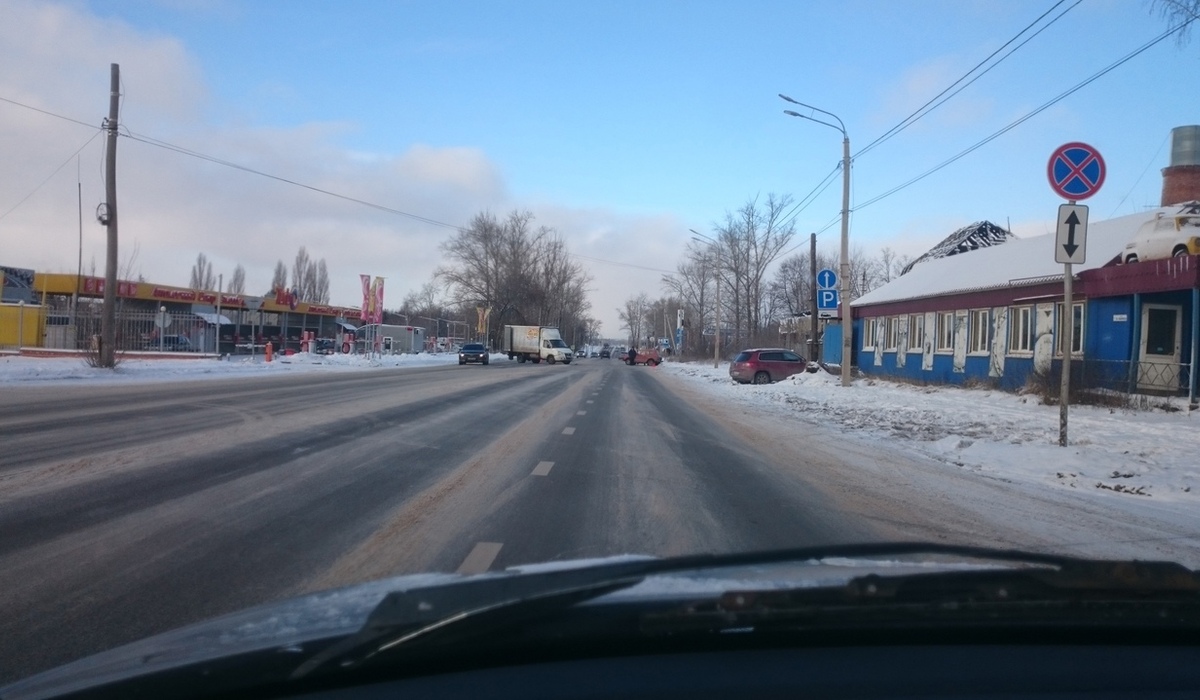 На въезде в Курск 30-летний мужчина пострадал в дорожной аварии