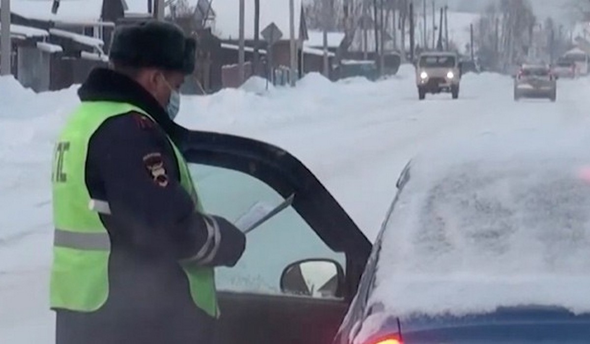 В Курской области водителя будут судить за дачу взятки