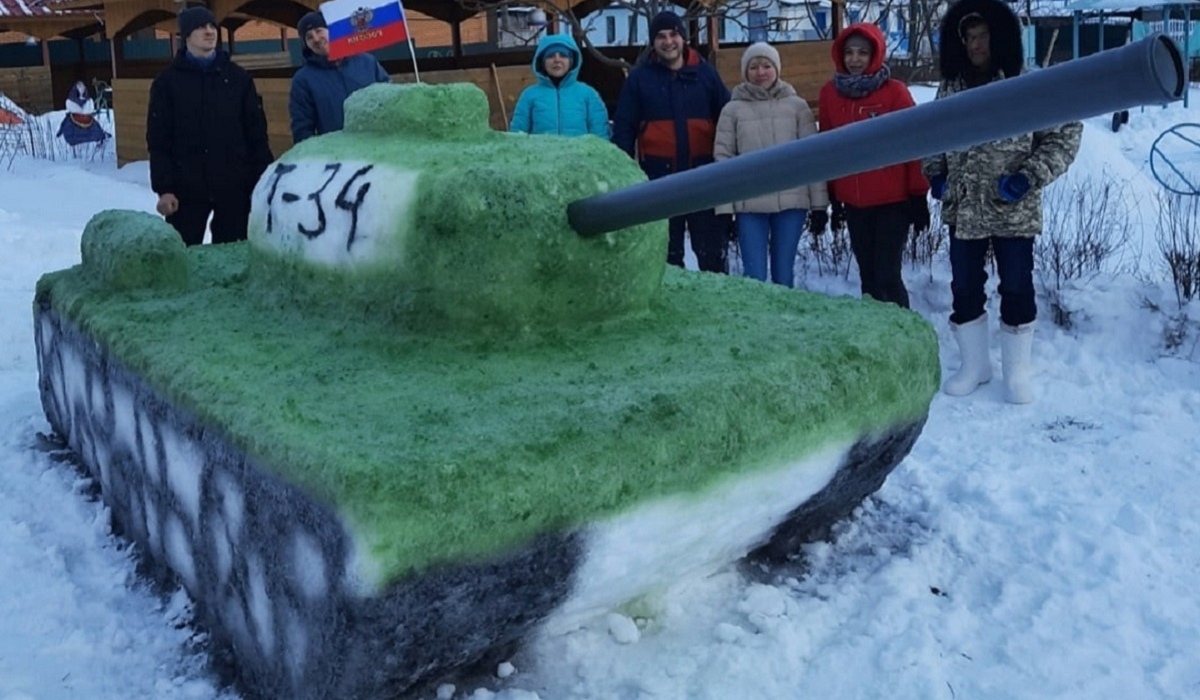 В Курской области родители сделали танк своими руками