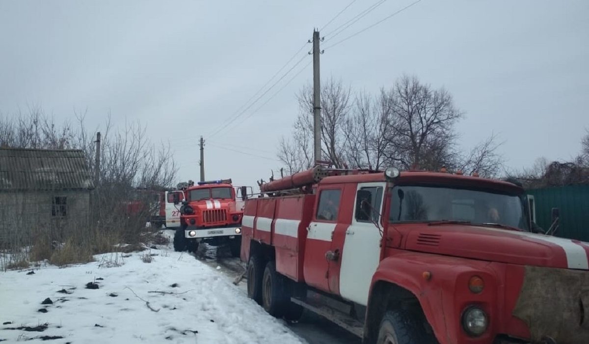 Пожар в деревне Михайлово Курского района тушили 19 человек