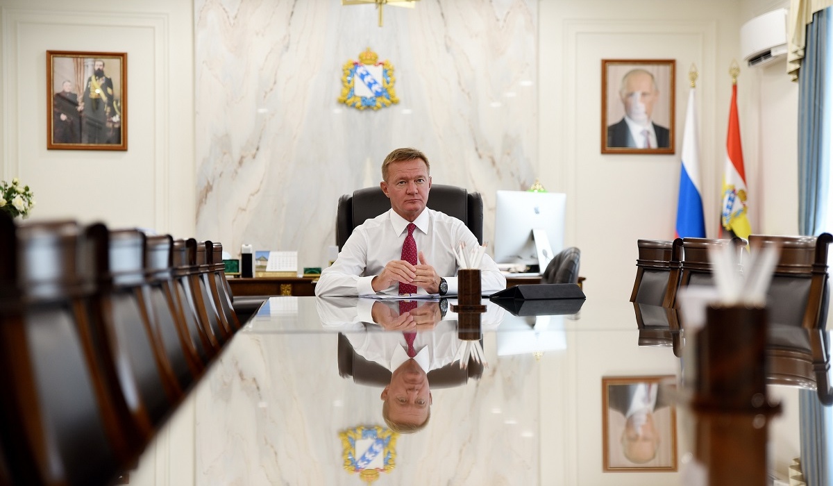 Роман Старовойт возглавил рейтинг губернаторов с сильным влиянием