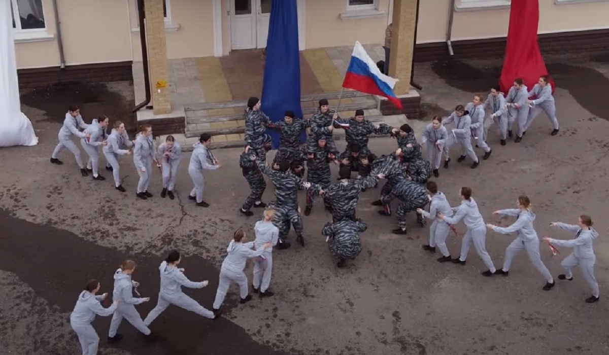 Студенты курского «кулька» поддержали российских военнослужащих