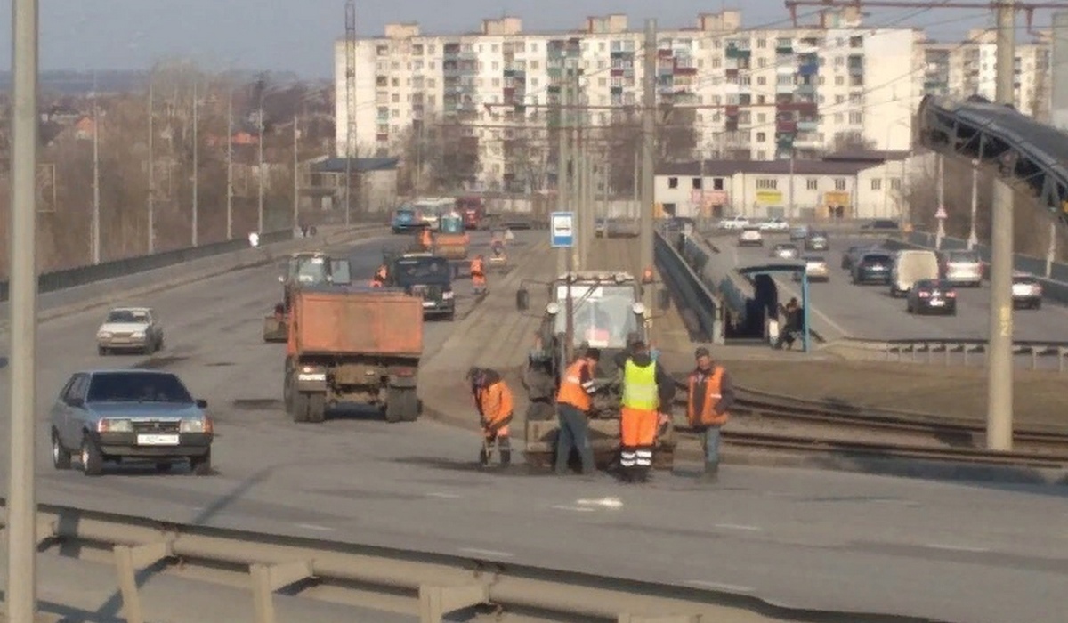 В Курске заасфальтировали Кировский мост