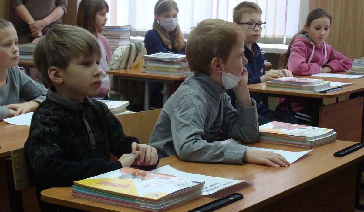 83 ребенка беженцев из ДНР и ЛНР не пошли в курские школы из-за отказа родителей