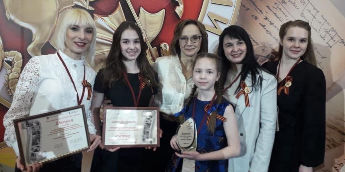 Курян, победивших в конкурсе, наградили в Москве