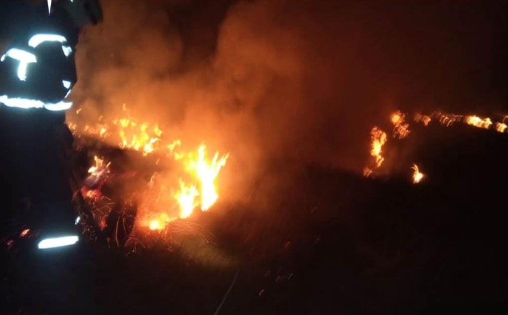 В Курской области пожарные спасли от огня дачные постройки