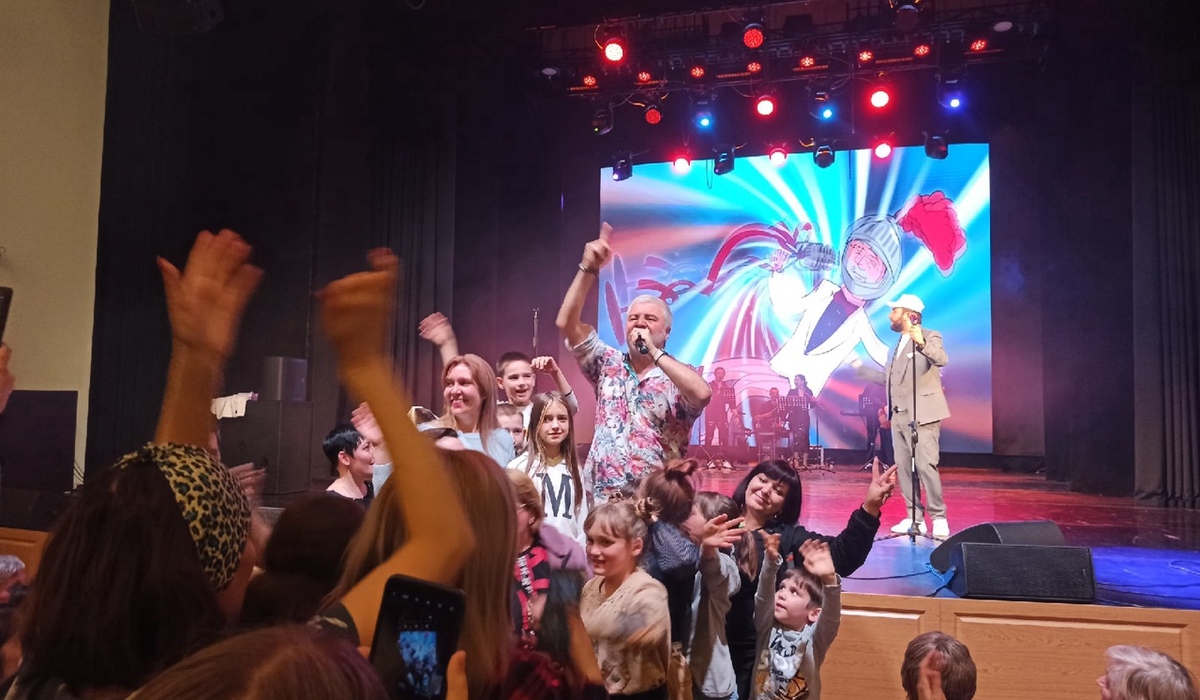Сосо Павлиашвили выступил в Курске с благотворительным концертом