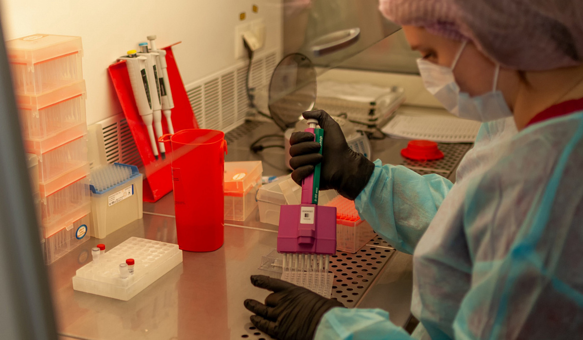 В лаборатории курского кожвендиспансера выполнили более 1,3 млн ПЦР-тестов на коронавирус