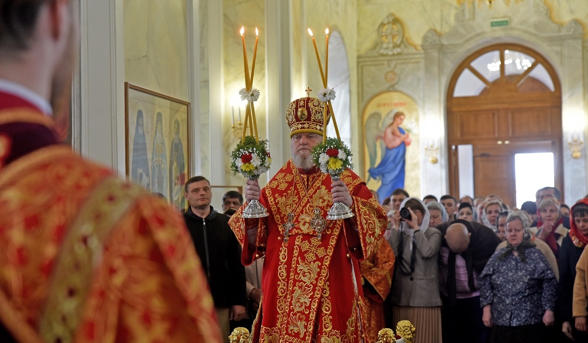 В Курске состоялось освящение Воскресенского храма Знаменского мужского монастыря