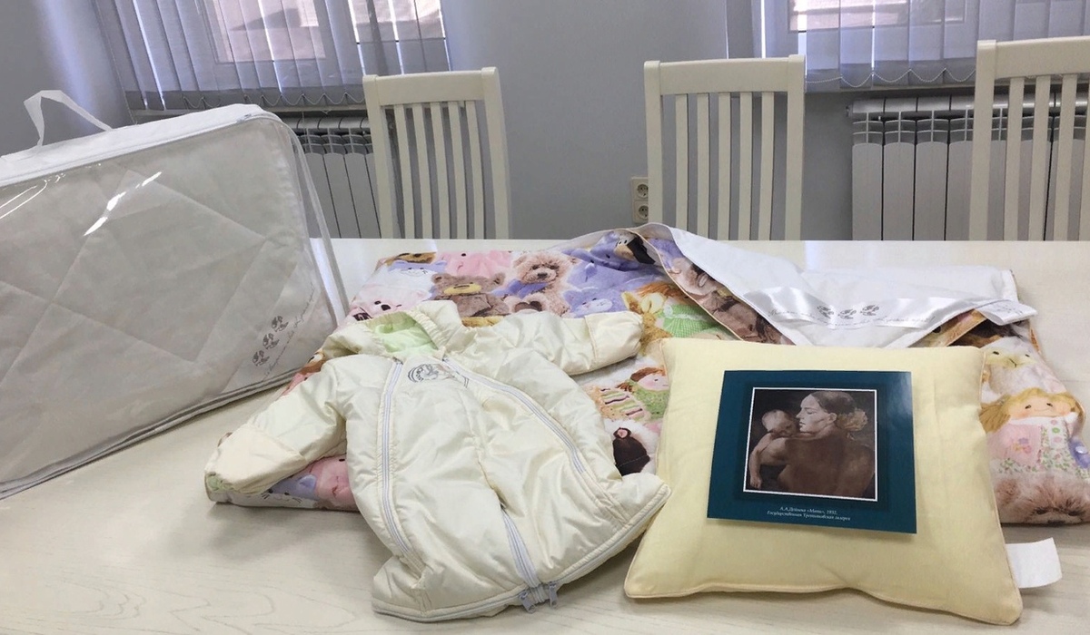 В Курской области выдали более 21 тысячи подарков новорожденным
