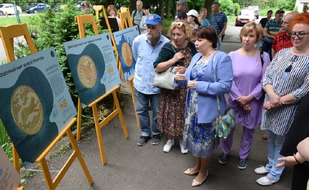 В Курской области в заповеднике Алехина открылась выставка «Драгоценный мир живой природы»