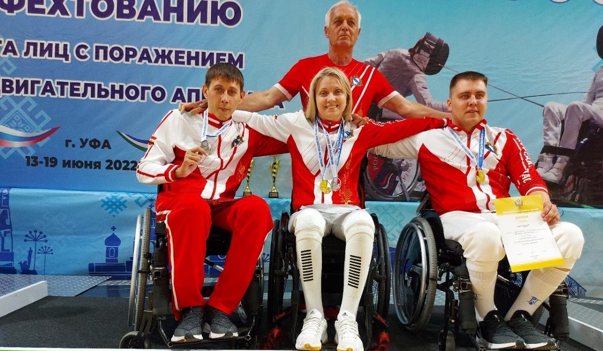 Куряне с ОВЗ завоевали медали на чемпионате России по фехтованию
