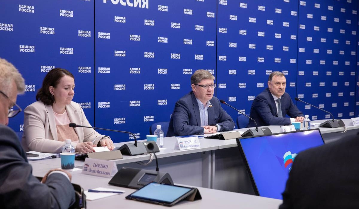 «Единая Россия» вместе с Минтруда подготовят поправки в закон о занятости и Трудовой кодекс