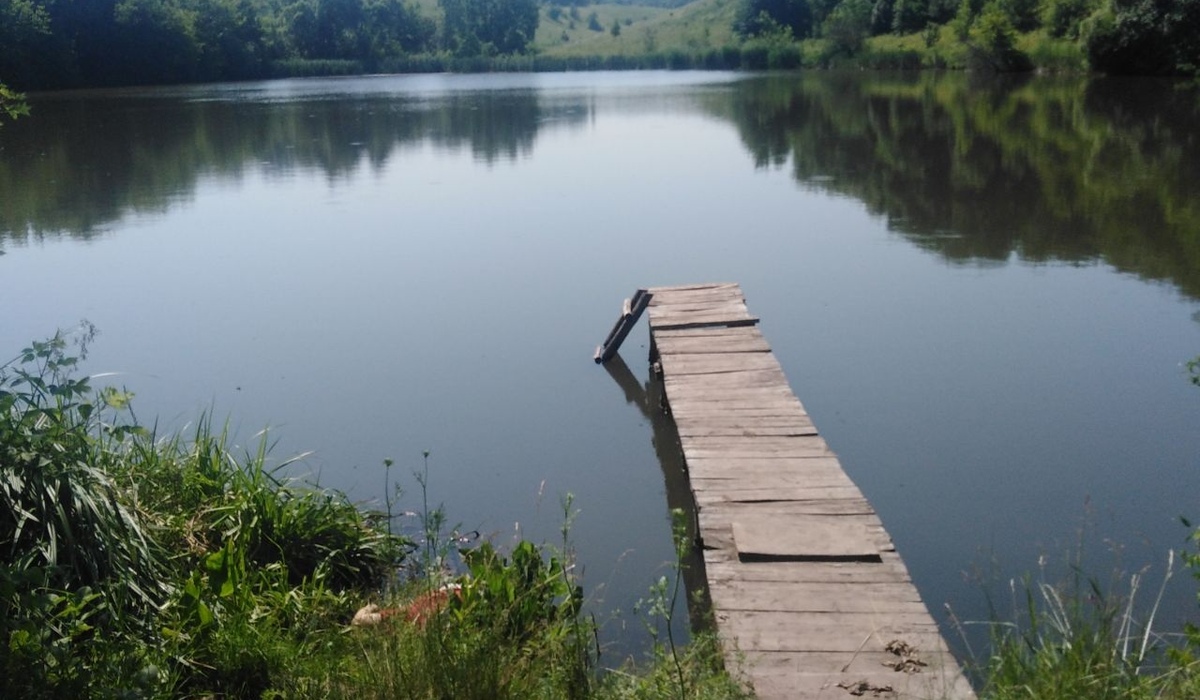 В Курской области следователи проводят проверку из-за гибели 39-летней женщины в водоеме