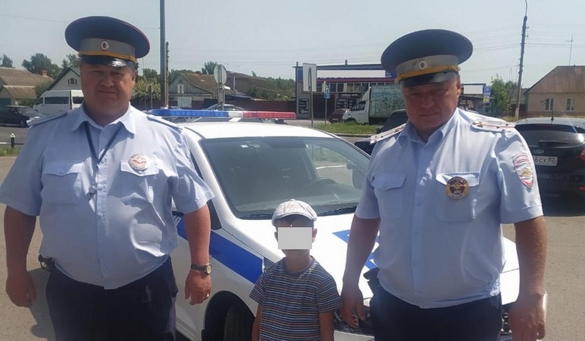 В Курской области полицейские вернули домой 6-летнего ребенка
