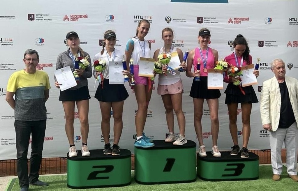 Курская теннисистка Дарья Харламова выиграла 