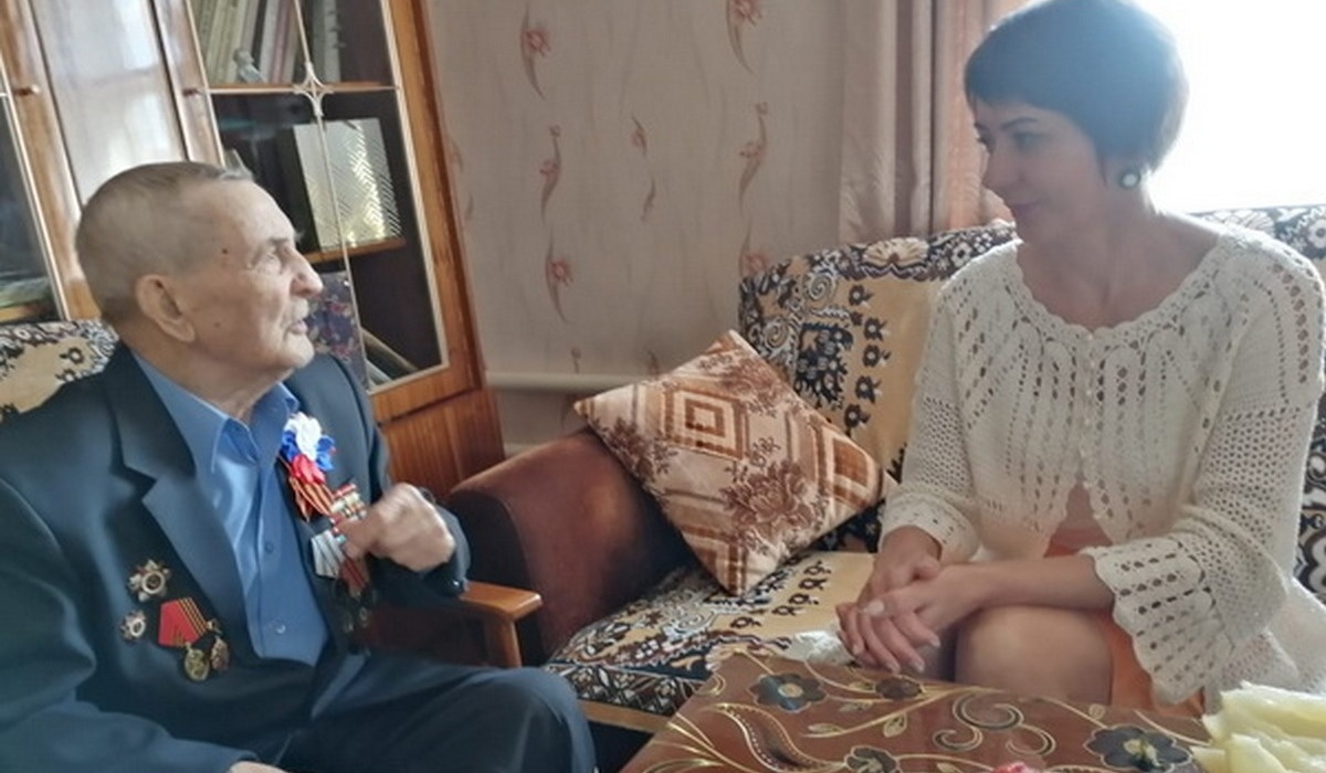 Ветеран из Курской области празднует 95-летие на Алтае