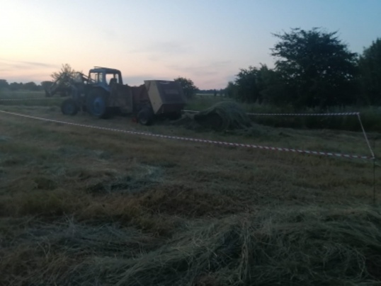 В Курской области 42-летний мужчин погиб во время ремонта трактора