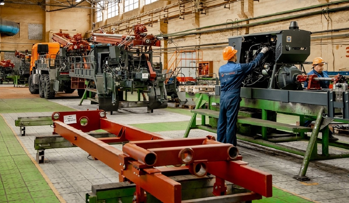 В Курской области на заводе «Геомаш» 140 работников прошли обучение бережливому производству
