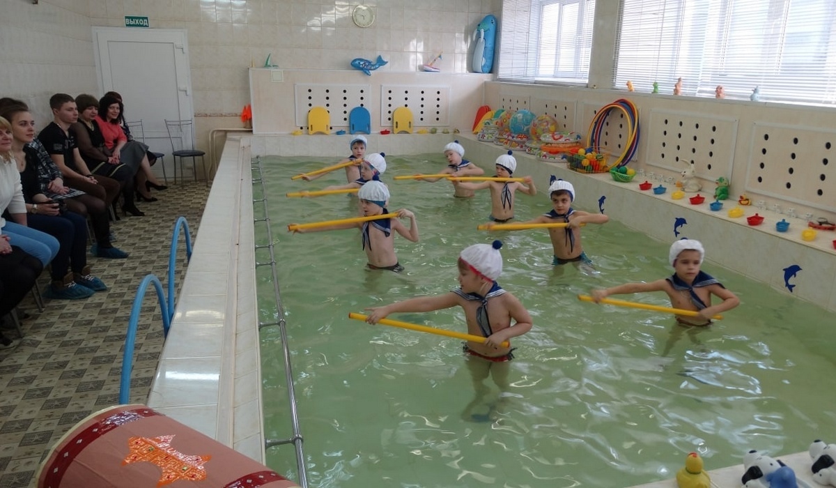 В курских детских садах проводят занятия по плаванию
